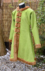 "viking" coat from 100% wool and faux fur with wood toggles